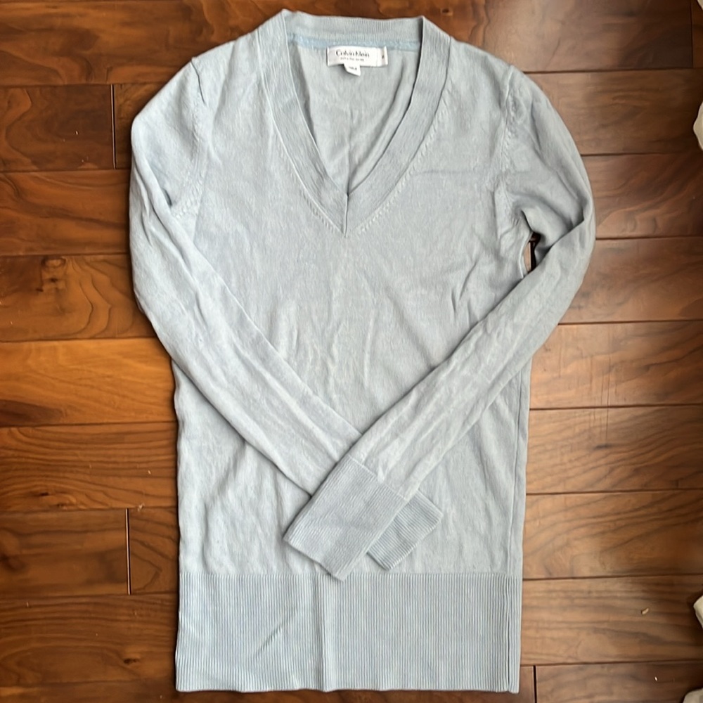 Calvin Klein extra fine merino wool vneck sweater pale blue
